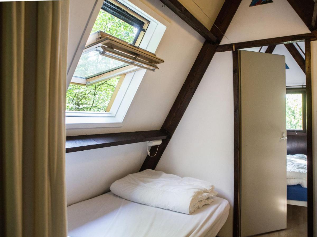 Quaint Chalet In Petithan With Roofed Pool Durbuy Luaran gambar